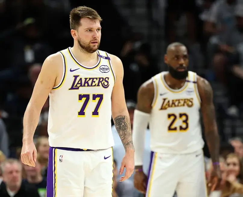 也在期待东, 缺陷不说