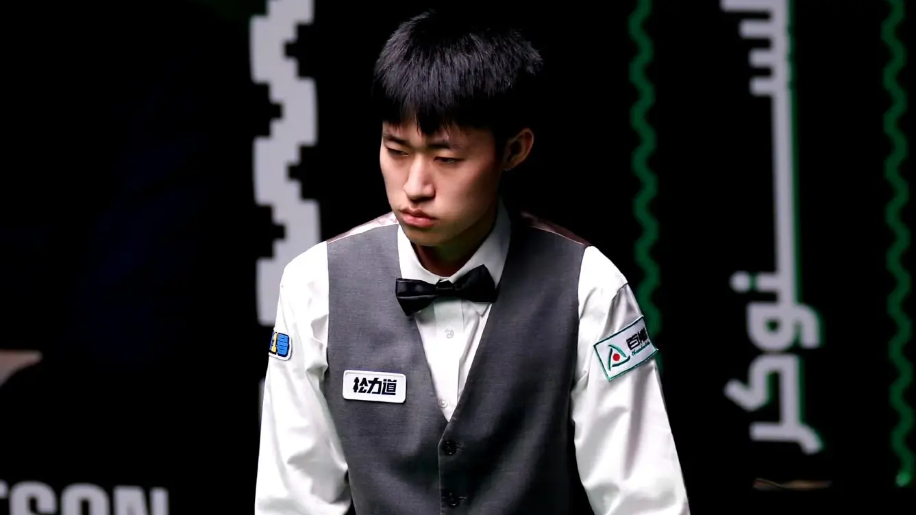 在白雨露和, 继续领先齐, 分的表现